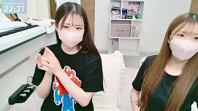 GouGou-111 – webcam model profile photo Image 14