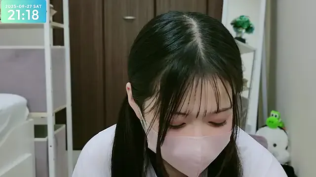 GouGou-111 – webcam model profile photo Image 18