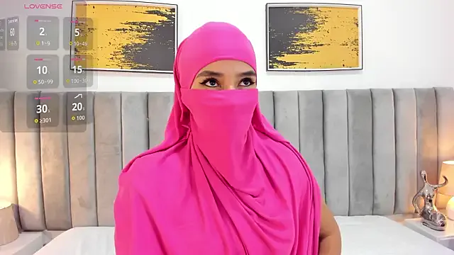 seraphine23 – webcam model profile photo Image 11