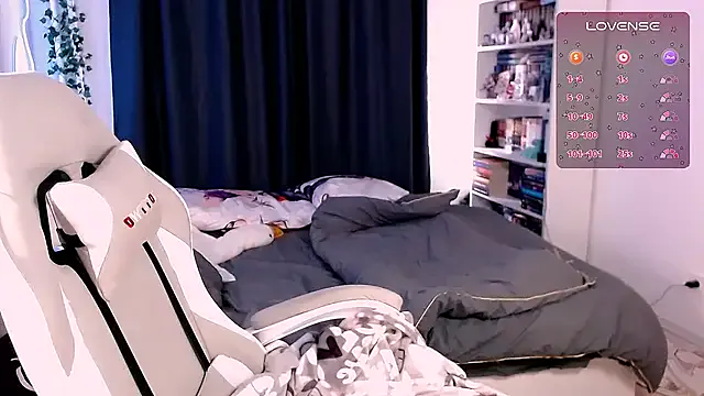 Iren – webcam model profile photo Image 17