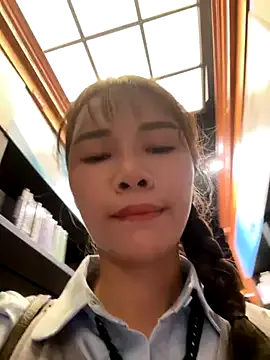 Big_ayu_ – webcam model profile photo Image 11