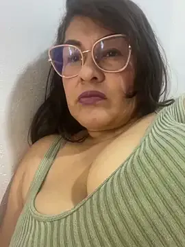 irohani_usagi – webcam model profile photo Image 2