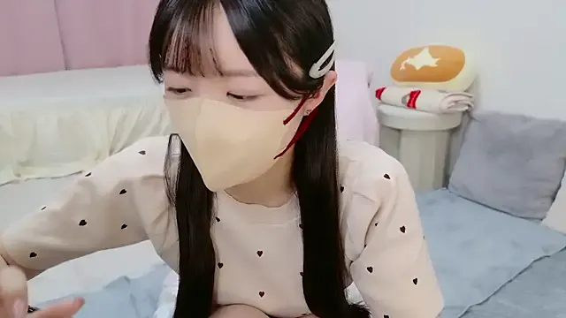 Yui-Ch – webcam model profile photo Image 15