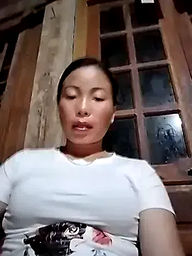 seraphine23 – webcam model profile photo Image 15