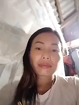 seraphine23 – webcam model profile photo Image 18