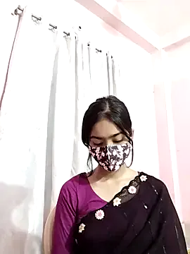 HotBella- – webcam model profile photo Image 2