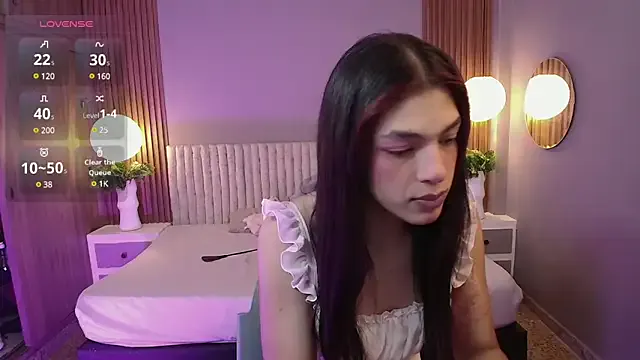 GouGou-111 – webcam model profile photo Image 2