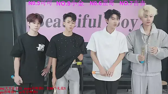 FroggyAnna – webcam model profile photo Image 13