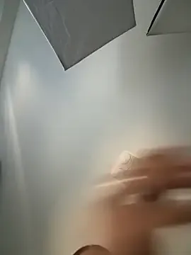 alicev_kitty – webcam model profile photo Image 3