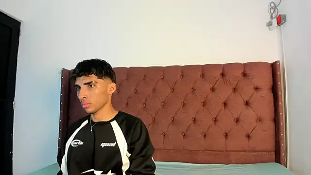 Mona_kunal – webcam model profile photo Image 12