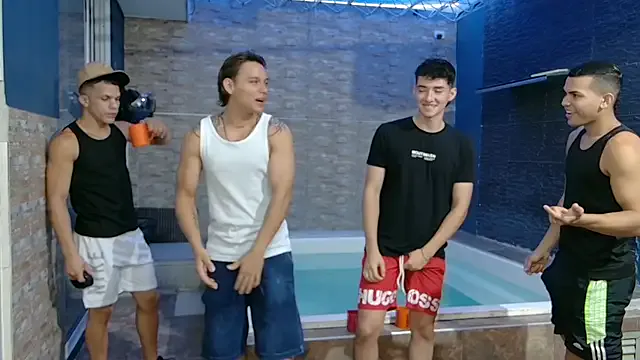 FroggyAnna – webcam model profile photo Image 4