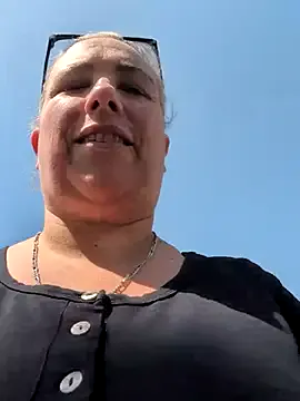 Canadian_BBW Image 4