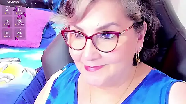 FroggyAnna – webcam model profile photo Image 4