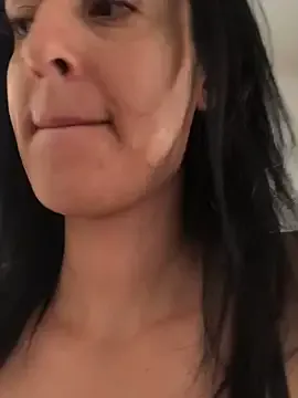 Madoka_0116 – webcam model profile photo Image 16