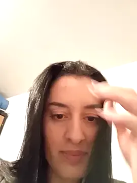 Madoka_0116 – webcam model profile photo Image 3