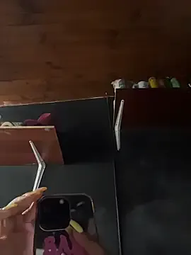 _mirai0917 – webcam model profile photo Image 2