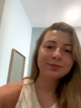 FroggyAnna – webcam model profile photo Image 8