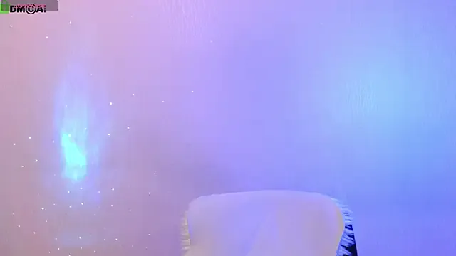 GouGou-111 – webcam model profile photo Image 3