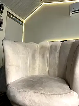 FroggyAnna – webcam model profile photo Image 10