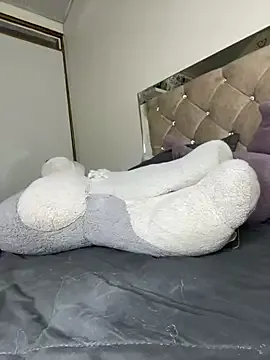 FroggyAnna – webcam model profile photo Image 6