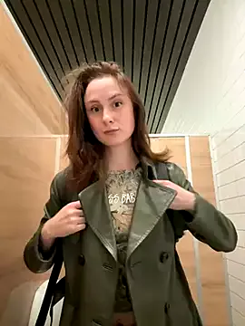 JP_Erotic_LIVE-Camera_ – webcam model profile photo Image 16