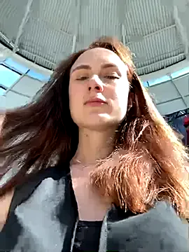 JP_Erotic_LIVE-Camera_ – webcam model profile photo Image 2