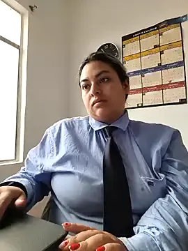 Yui-Ch – webcam model profile photo Image 10