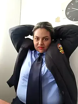 Yui-Ch – webcam model profile photo Image 7