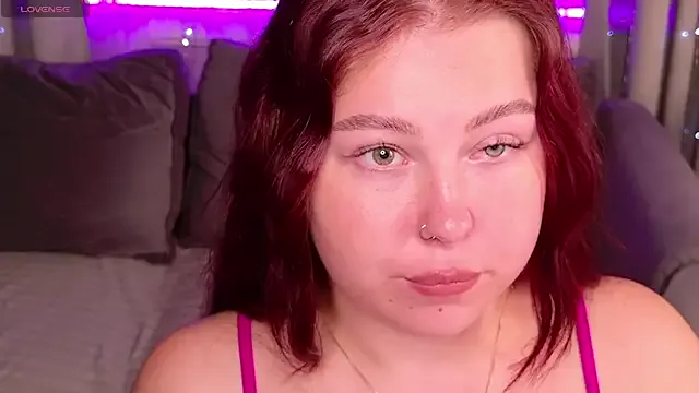 FroggyAnna – webcam model profile photo Image 9