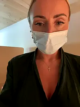 Yui-Ch – webcam model profile photo Image 16