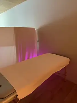 Yui-Ch – webcam model profile photo Image 6