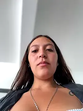 FroggyAnna – webcam model profile photo Image 12