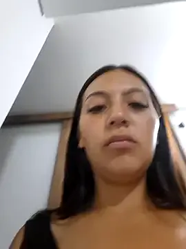 FroggyAnna – webcam model profile photo Image 5