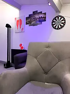 emma4xxx Image 18