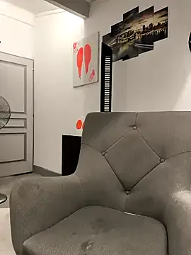 emma4xxx Image 6