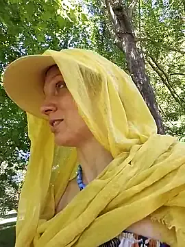 NA-KAREN-V8 – webcam model profile photo Image 3