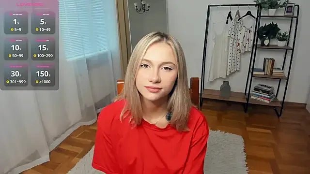 Yui-Ch – webcam model profile photo Image 3