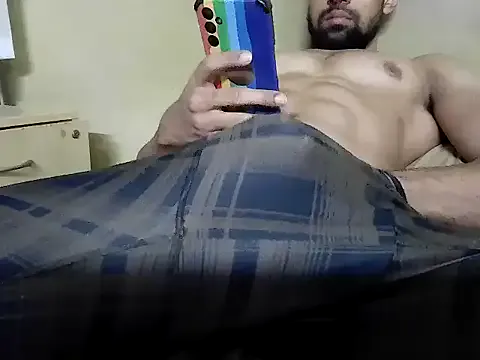 RealJuliette – webcam model profile photo Image 4