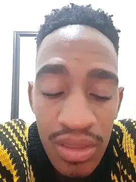 GouGou-111 – webcam model profile photo Image 10