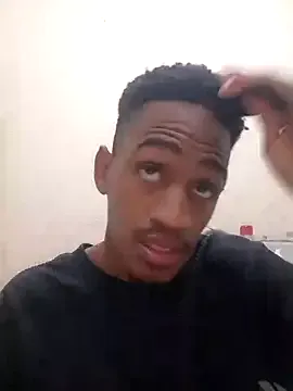 GouGou-111 – webcam model profile photo Image 7