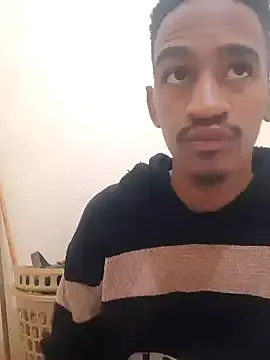 GouGou-111 – webcam model profile photo Image 8