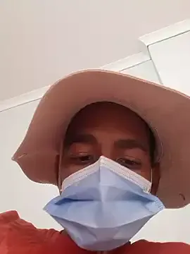 GouGou-111 – webcam model profile photo Image 9