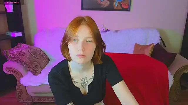 seraphine23 – webcam model profile photo Image 10