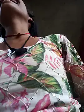 JP_Erotic_LIVE-Camera_ – webcam model profile photo Image 18