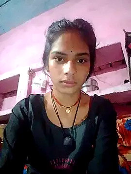 JP_Erotic_LIVE-Camera_ – webcam model profile photo Image 3