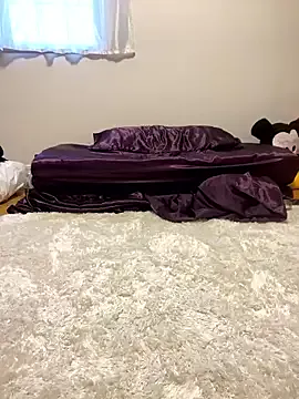 GouGou-111 – webcam model profile photo Image 11