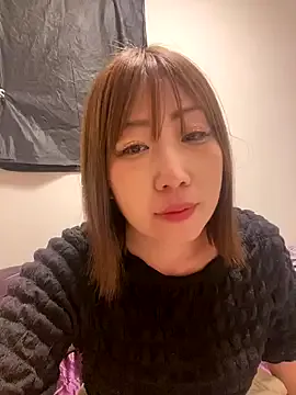 GouGou-111 – webcam model profile photo Image 6