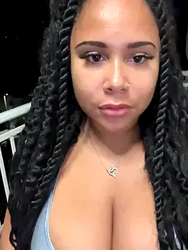 HotBella- – webcam model profile photo Image 12