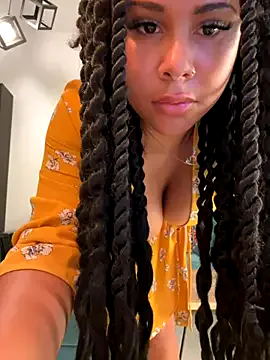 HotBella- – webcam model profile photo Image 3