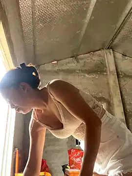 GouGou-111 – webcam model profile photo Image 8